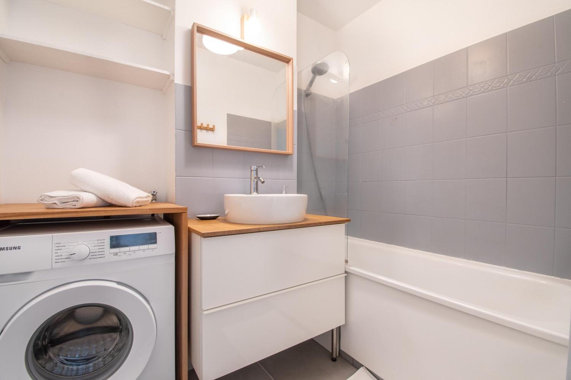 Cosy T2 De 50 M² Centre-Ville Avec Garage & Balcon Ναντ Εξωτερικό φωτογραφία